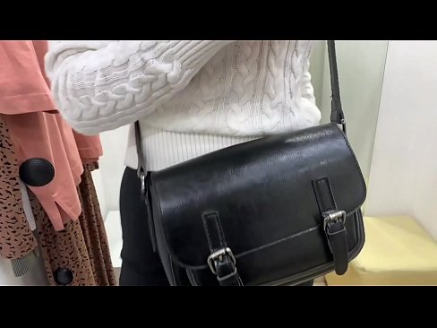 ❤️ אוננות פומבית של הכלבה הצעירה פרלברי עם דילדו בחדר המתאים ️❌ סופר-פורנו אצלנו ❌️